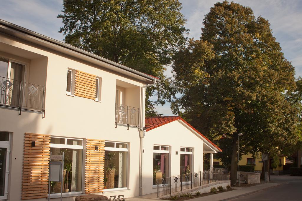 Cafe Hehrlich - Cafe, Pension & Mehr Bad Tennstedt Exterior photo